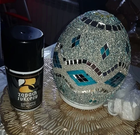 tip-article-image-Szklany dyfuzor zapachowy Aromalinea, czyli aromaterapia z nutką designu