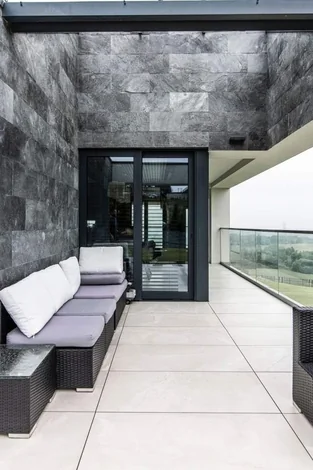 tip-article-image-Płyty z łupka Silver Grey na elewacjach budynków - pozwól się zainspirować!