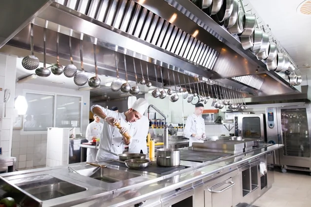 tip-article-image-Meble gastronomiczne na wymiar - doskonałe dopasowanie do indywidualnych potrzeb biznesu