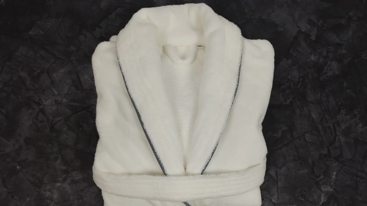 Szlafrok hotelowy Diamond Textiles - czym się wyróżnia?-tip-image